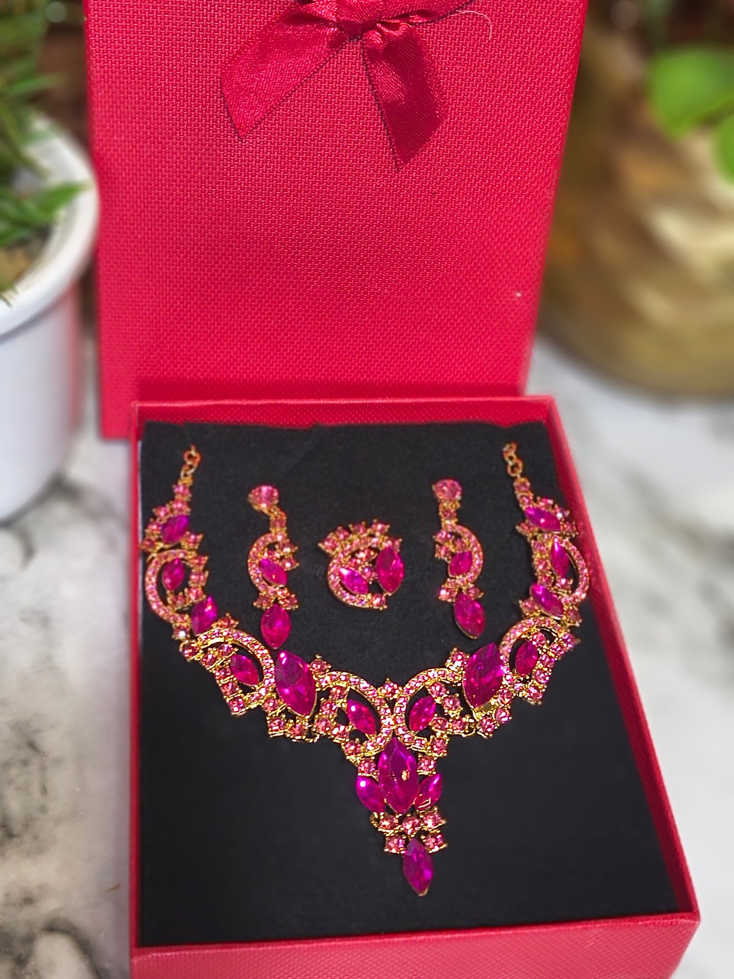Amazon Bridal Set